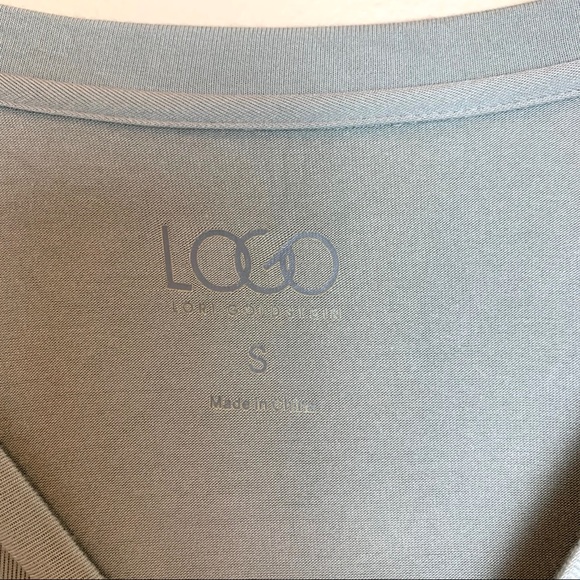 LOGO Lori Goldstein Pleated Trim Top - Picture 3 of 4